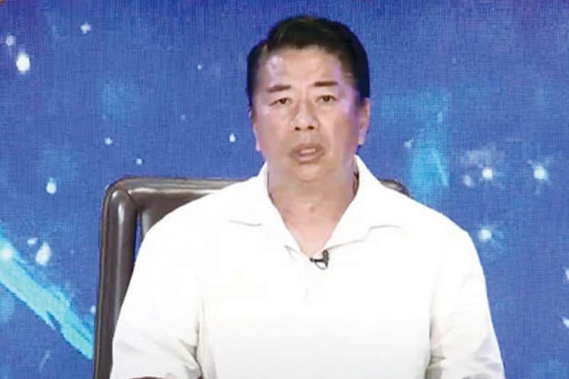 Video nang pagtawanan ang pagsasara ng ABS-CBN kumalat... Harry Roque damay, Willie pinaalalahanang karma is real!
