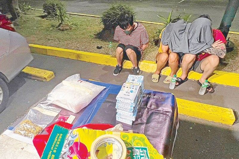 2 Chinese, Pinay caught with P6.8 million drugs