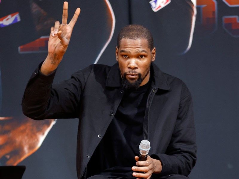 Kevin Durant begins Suns title quest by revisiting Warriors