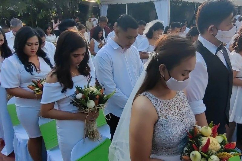 Census: More Filipino couples now in live-in arrangements