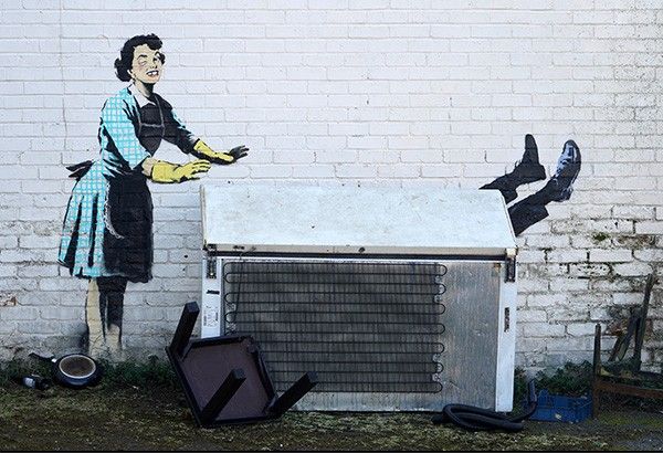 Banksy Valentine's mural touches on domestic violenceÂ 