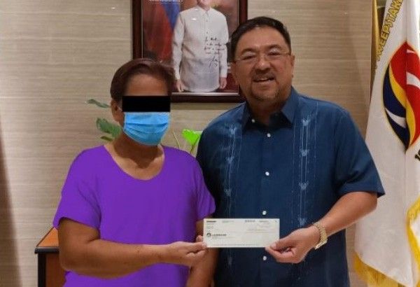 Janda dari Davao mengklaim jackpot lotto P35 juta