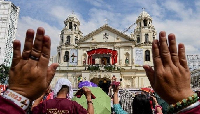 Pinoy na nagsisimba linggo-linggo 38% lang &mdash; SWS survey
