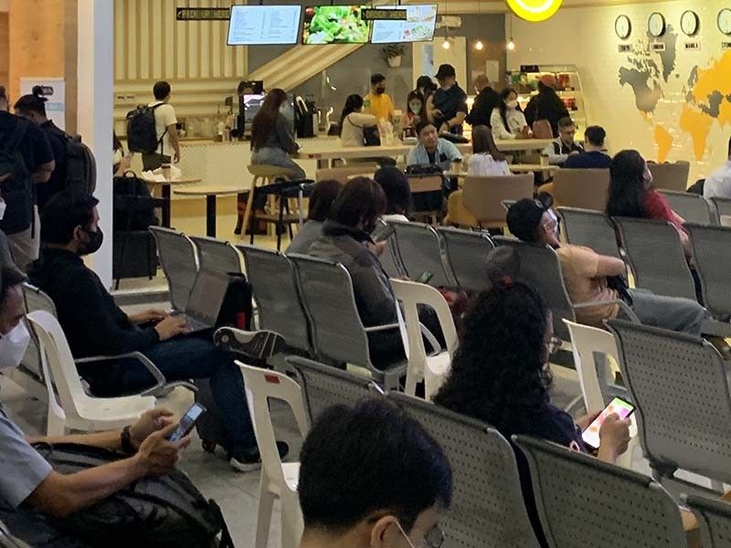 DOTr suspends NAIA security staff alleged to have stolen from Thai tourist