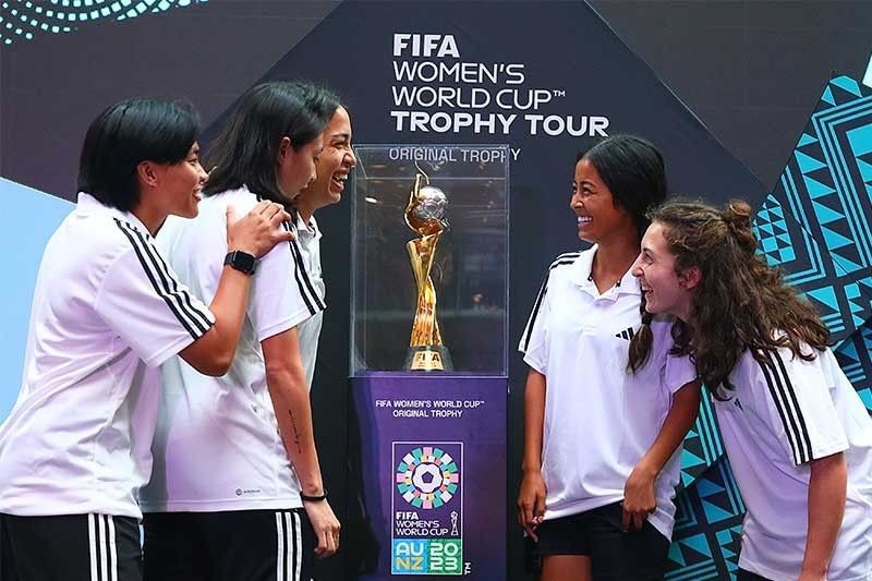 Filipinas get glimpse of World Cup glory as winners trophy stops in Philippines