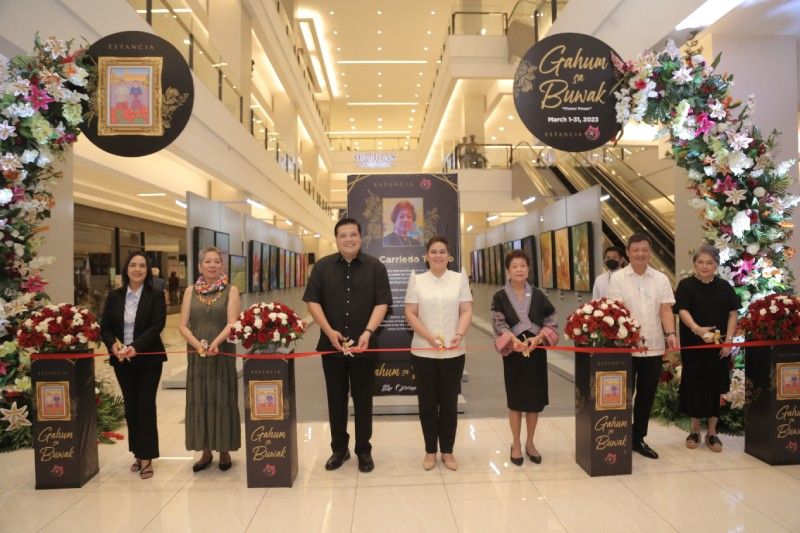 Seniman wanita Davao menjadi pusat perhatian dalam ‘Gahum sa Buwak: Flower Power’ di Estancia Mall di Pasig City