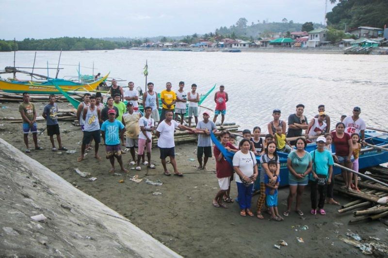 Oriental Mindoro oil spill leaves fishers short on cash and food