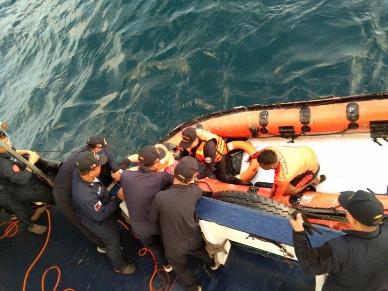 5 Japanese crew members rescued near Oriental Mindoro