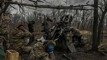 Ukraine readies counteroffensive as Russia inches forward in Bakhmut