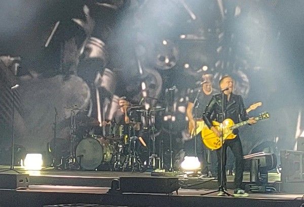 Bryan Adams masih nge-rock di usia 63 tahun di konser Manila 2023