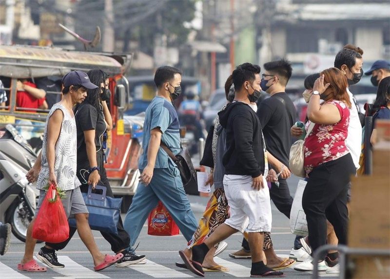 Metro Manilaâ��s COVID-19 positivity rate up slightly