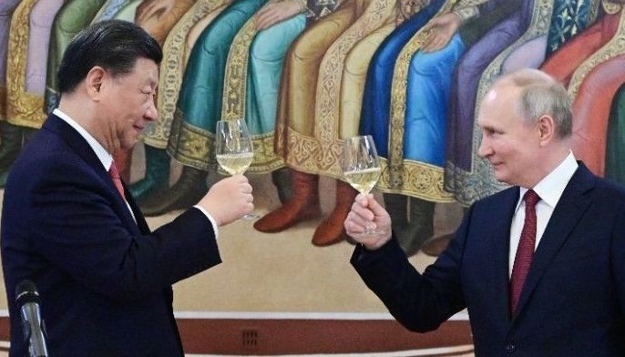 Xi, Putin vítajú „novú éru“ väzieb v zjednotenom fronte proti Západu