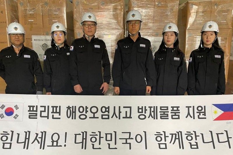 Korean coast guard joining oil spill cleanup