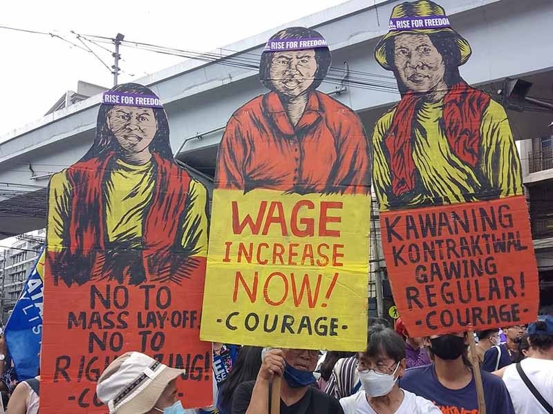 Gov't workers iginiit regularisasyon ng 700,000 kontraktwal sa pamahalaan