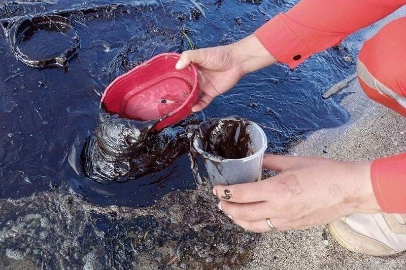 South Korea sasali na sa oil spill clean-up