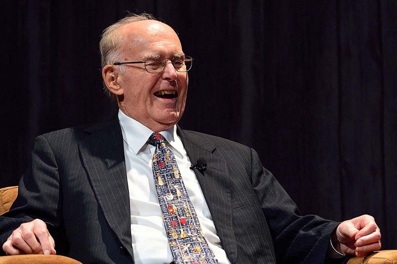Gordon Moore, titan of Silicon Valley, dies at 94