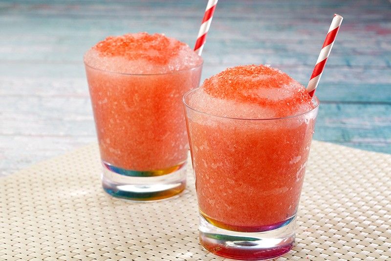 Chocolait Strawberry Iskrambol: Recipe for a nutritious, refreshing summer drink