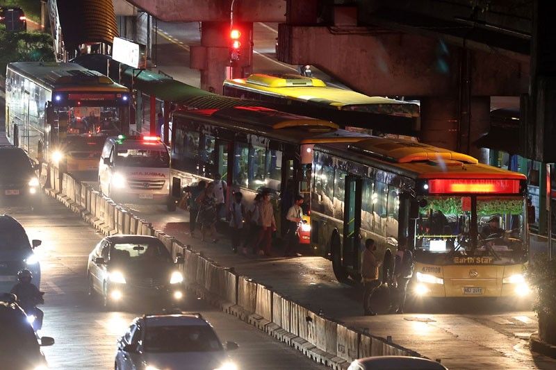 Provincial buses, papayagan sa EDSA sa Semana Santa