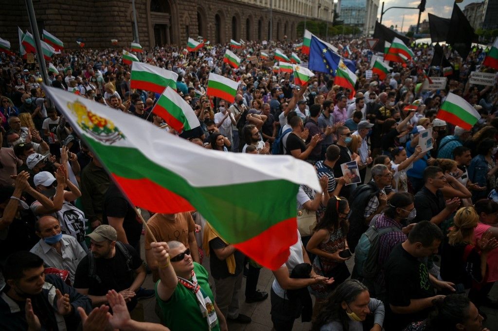 Bulgaria votes for fifth time in two years under Ukraine shadow