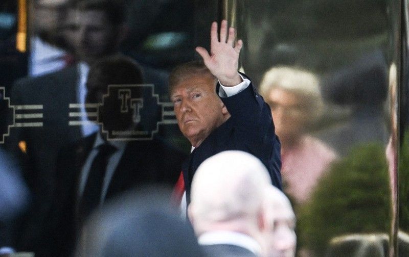 Trump in New York on eve of historic arraignment