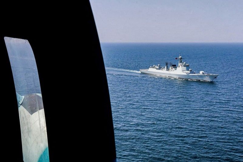 China sends warships and aircraft around Taiwan for second day