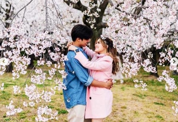In photos: Celebrity couples enjoy Japan's cherry blossoms season