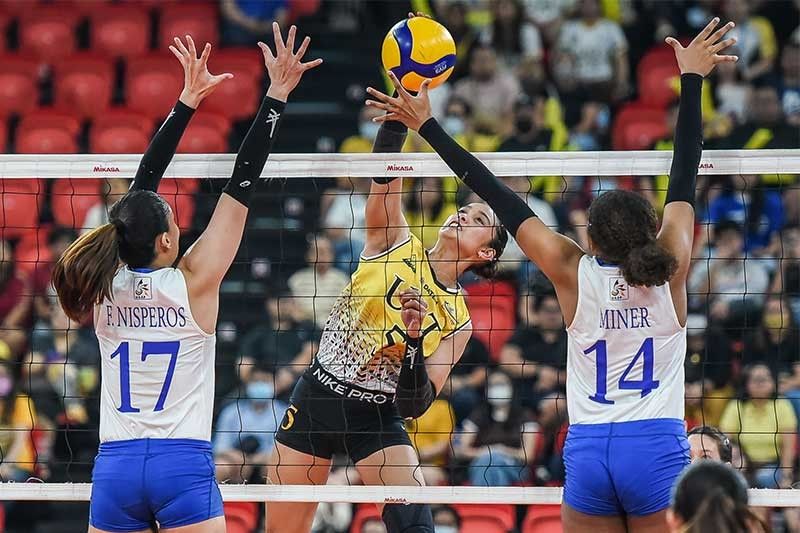 UST's Hernandez muscles way to UAAP Player of the Week plum