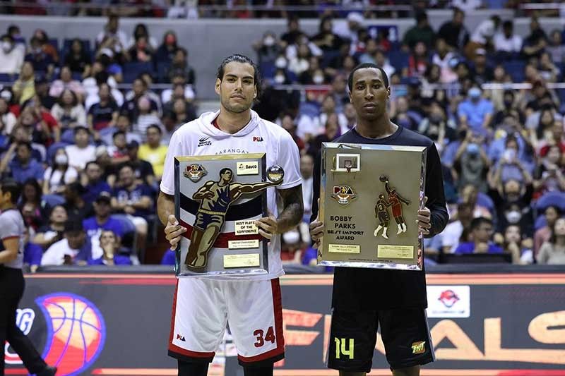 TNT's Hollis-Jefferson, Ginebra's Standhardinger Win Top PBA Conference ...