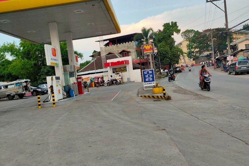 Taas-presyo sa gasolina, kerosene, rollback sa diesel