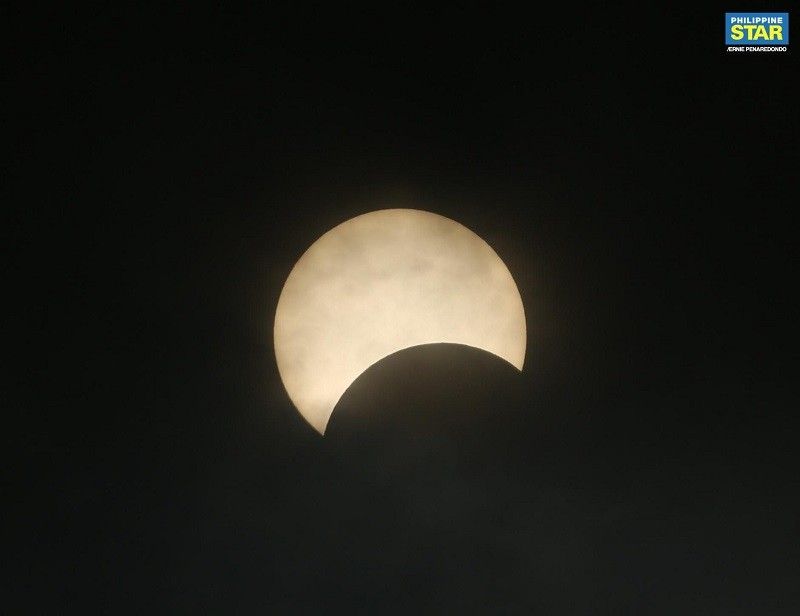 'Bukas na': Partial solar eclipse makikita sa Pilipinas sa ika-20 ng Abril