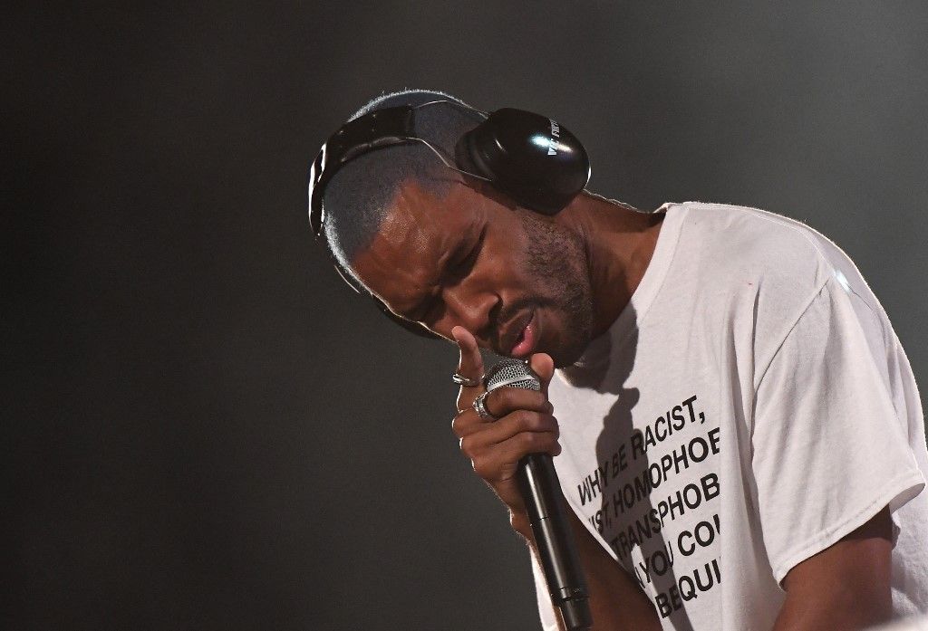 Frank Ocean scraps second Coachella set due to leg injury