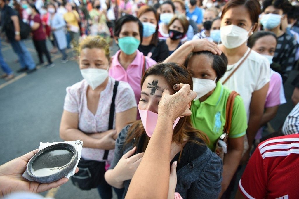 Mass goers urged to wear face masks