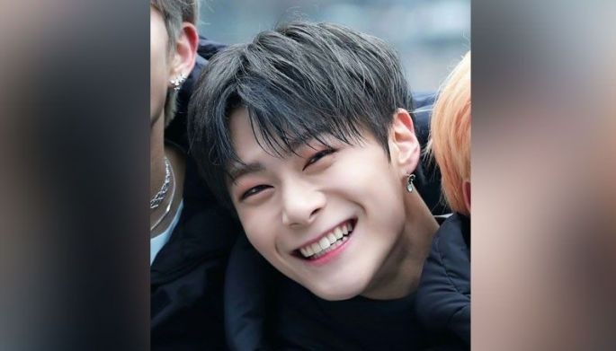 Fans todo ang pagluluksa, Moonbin ng Astro nakitang walang buhay
