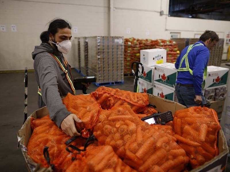 Canadians Flock To Food Banks As Grocery Prices Soar Philstar Com   Canada Food Bank 2023 04 25 09 49 20 