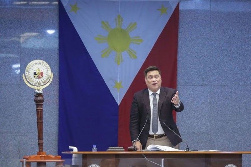 Zubiri stands with labor sector on wage hike