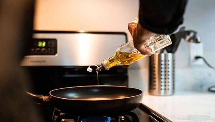 Common causes of kitchen fires and how to stop them