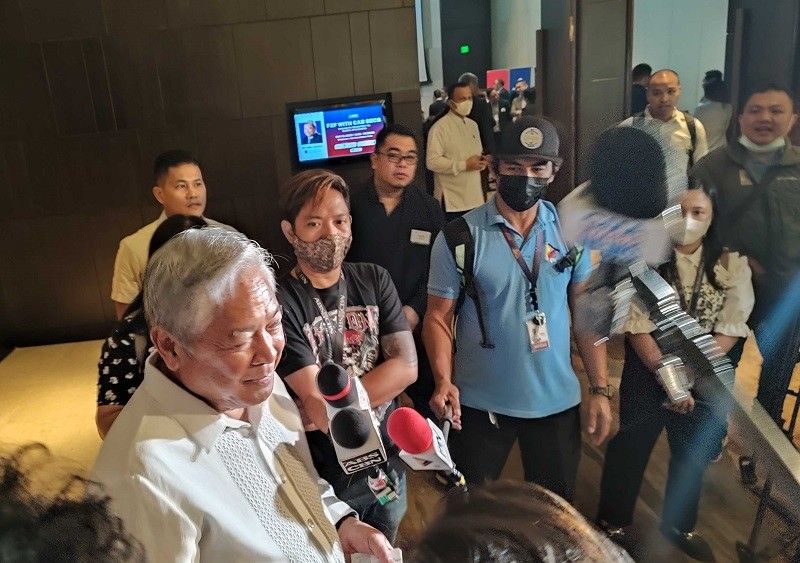 DOTr sa digital driver's license ng LTO: 'Eh pwede ba ipakita sa enforcer 'yan?