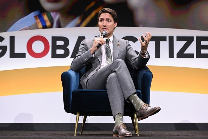 Trudeau slams Facebook for threatening to block Canadian news