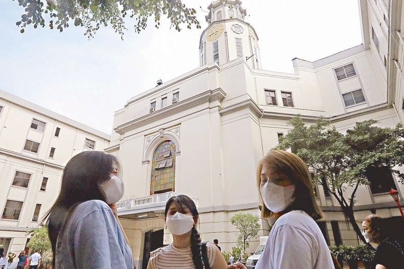 Manila eyes mandatory mask use at city hall