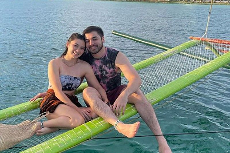 Andre, may jowa reveal na swimmer!