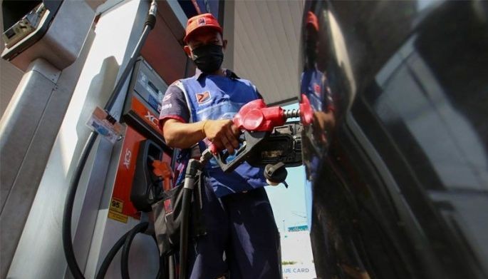 May 6: Fuel prices down by nearly P1 per liter