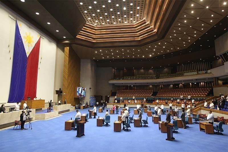 Sidang Kongres mengungkap pemotongan gaji ilegal dari karyawan koperasi listrik
