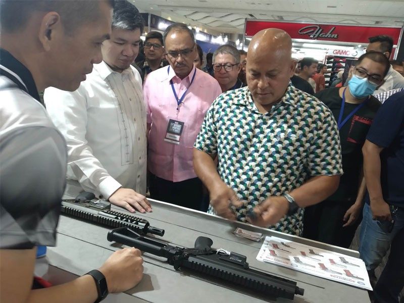 Senator calls for responsible gun ownership at arms show