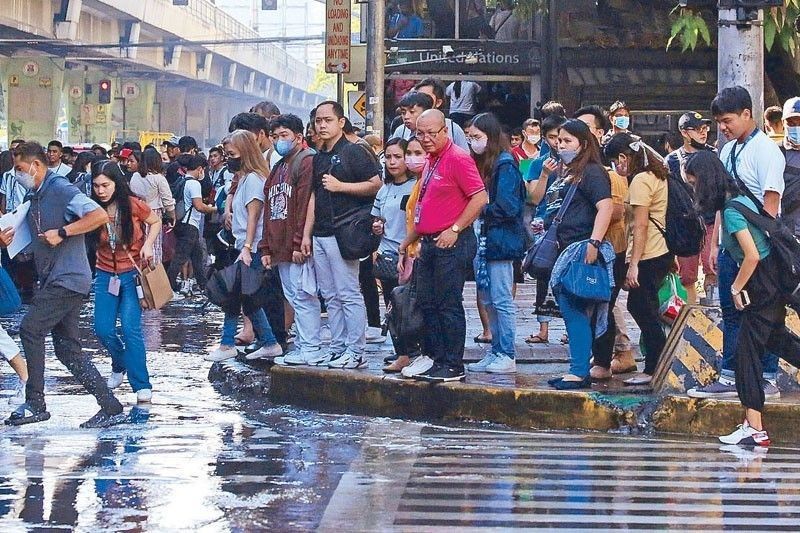 3K pulis sa Central Luzon, full alert na kay â��Betty