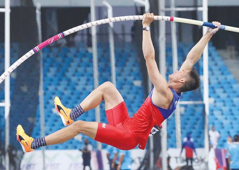 EJ Obiena bumasag ng Asian record sa Norway