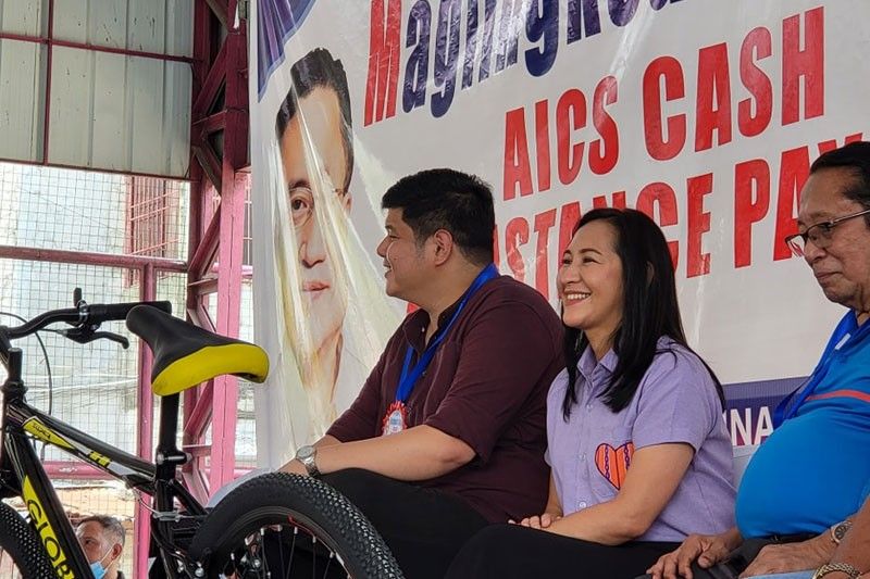 Needy families receive timely aid in Quezon City