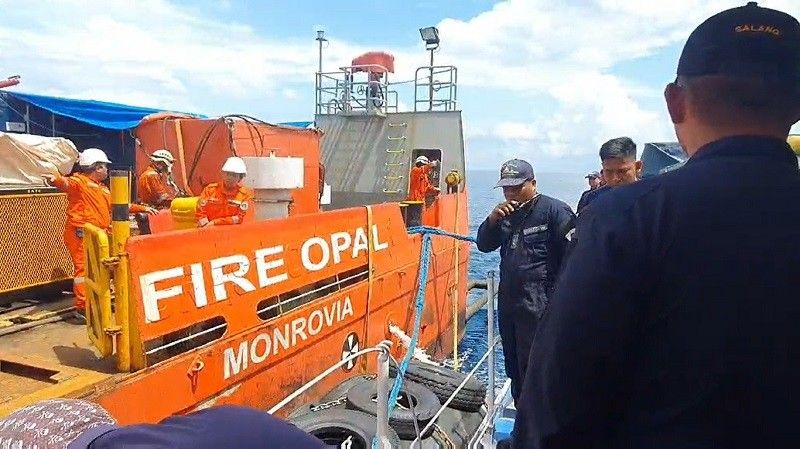 Oil spill removal in Oriental Mindoro finally complete â�� Coast Guard