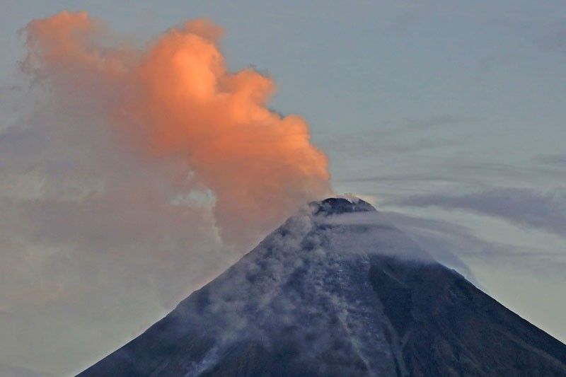 Mayonâ��s lava fronts may breach â��no manâ��s landâ��