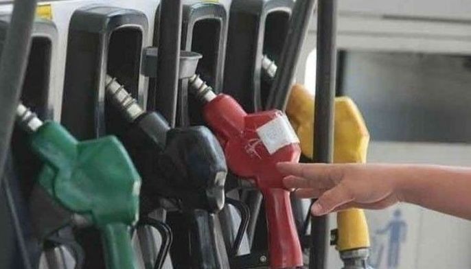 Presyo ng petrolyo, bababa ngayong Martes