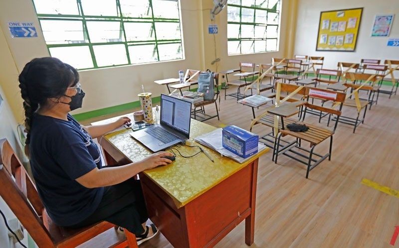 Teachers press DBM for accountability after failure to blacklist overpriced laptop supplier